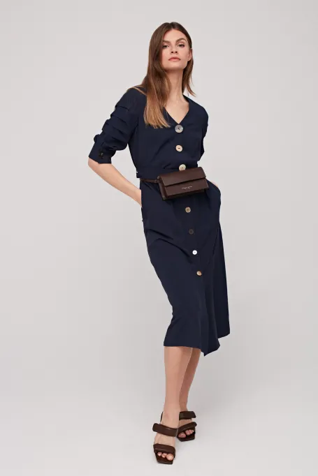 Šaty s výstřihem do V