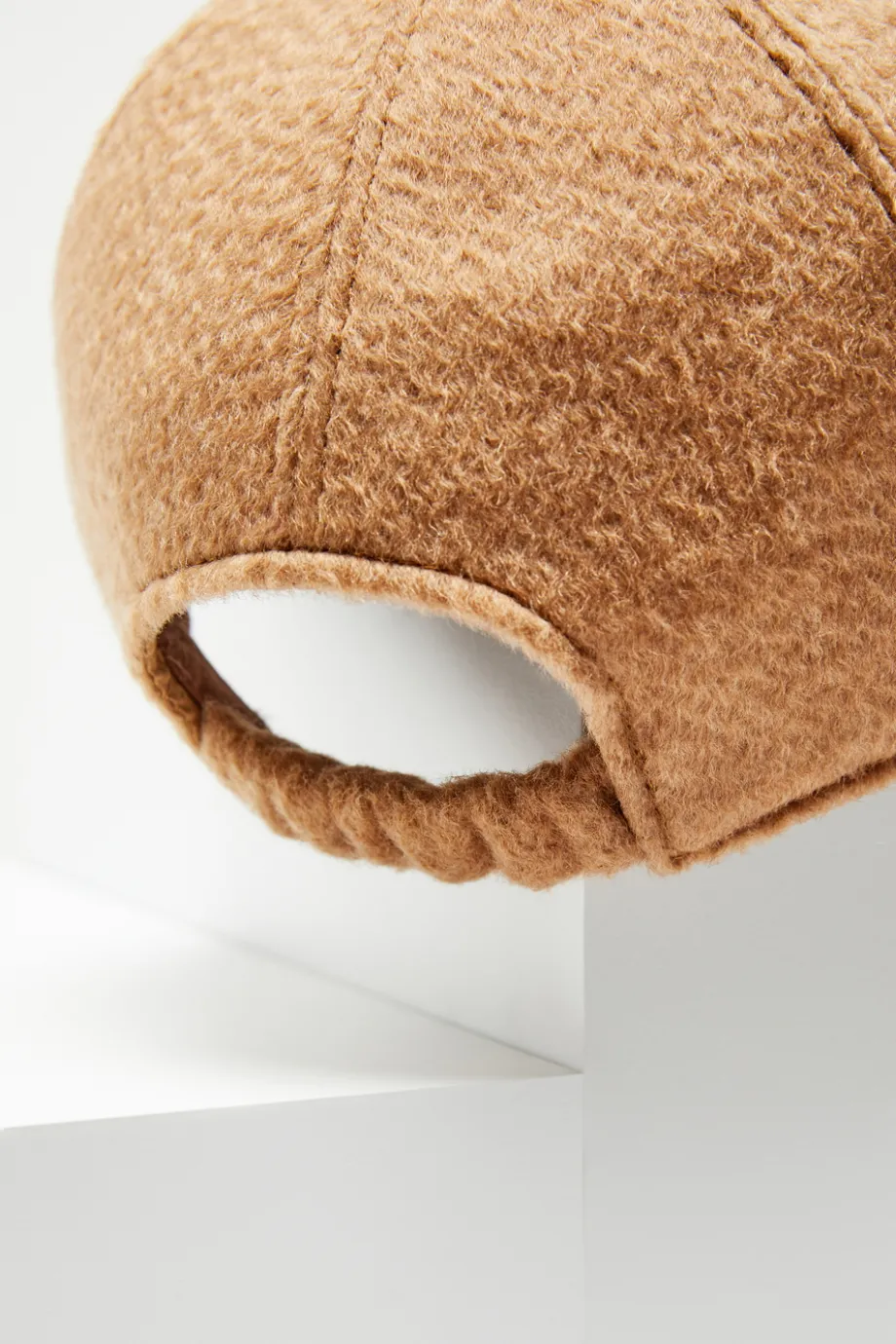 Kšiltovka z velbloudí vlny Kšiltovka z velbloudí vlny