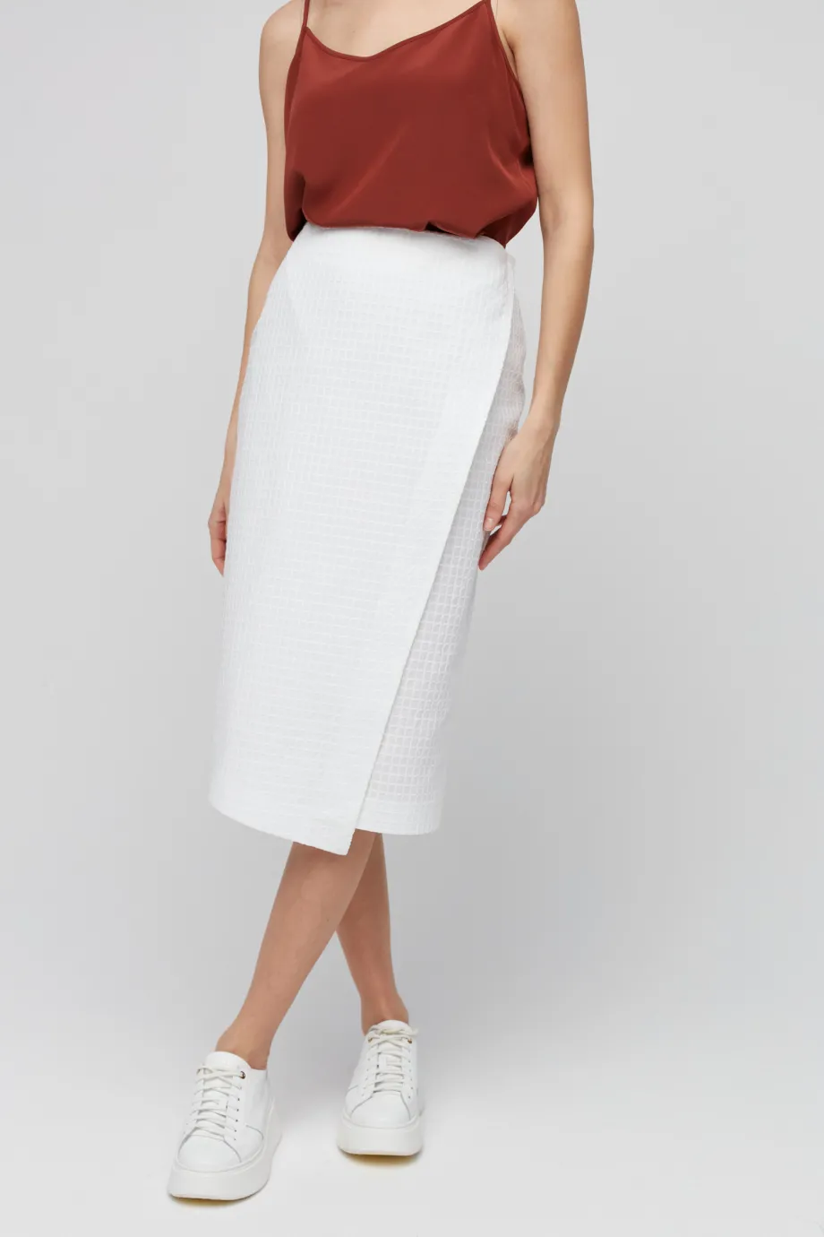 Bílá zavinovací sukně z bavlny Bílá zavinovací sukně z bavlny