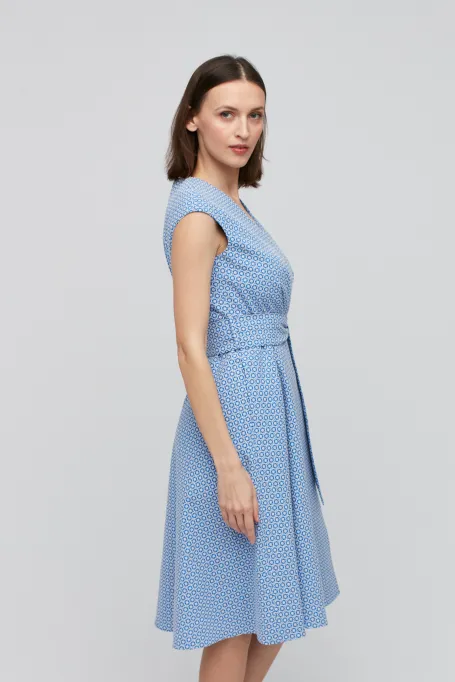 Modré zavinovací šaty