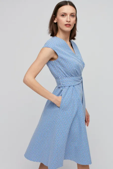 Modré zavinovací šaty