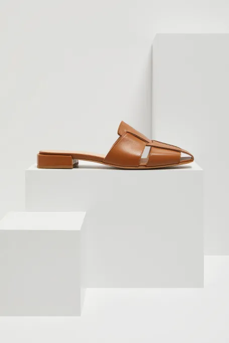 Kožené pletené pantofle