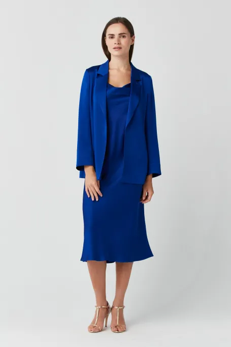 Nezapínané sako k šatům