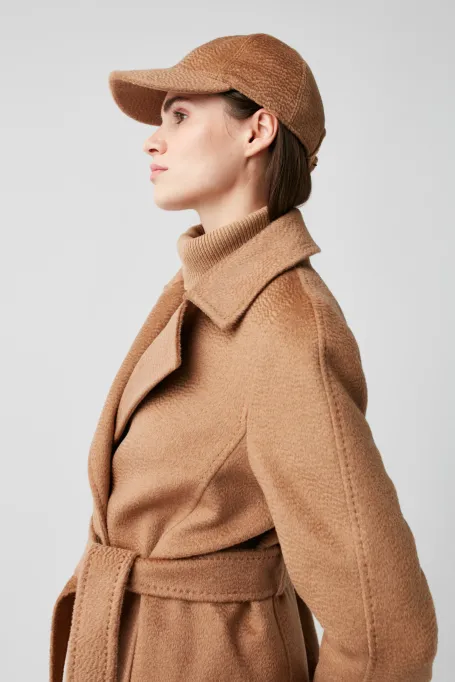 Kšiltovka z velbloudí vlny