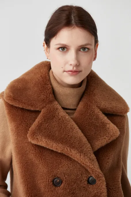 Dvojřadá vesta z vlny teddy bear