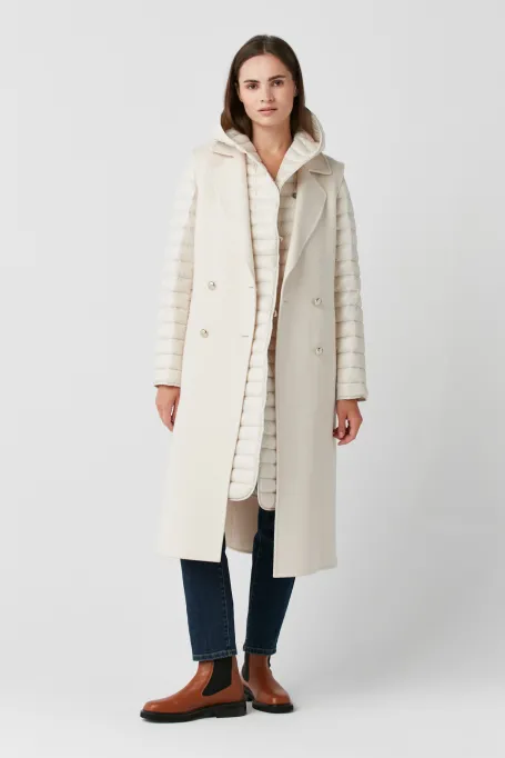 Lehká béžová péřová bunda s kapucí Mila