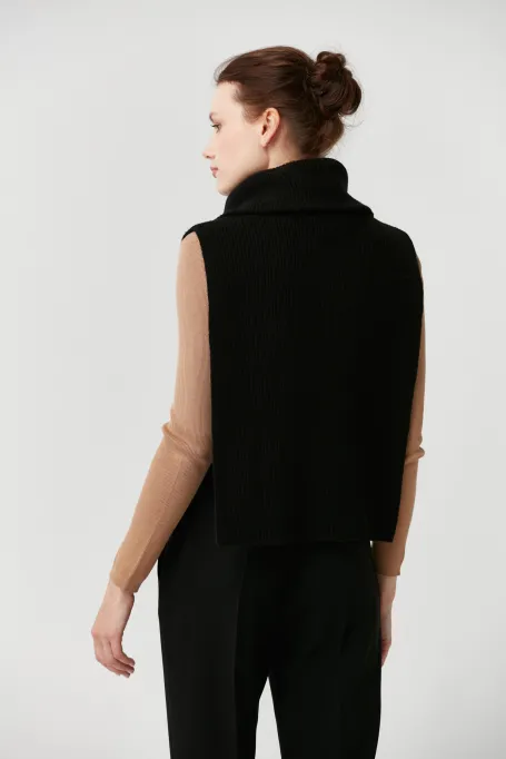 Černá vesta z merino vlny