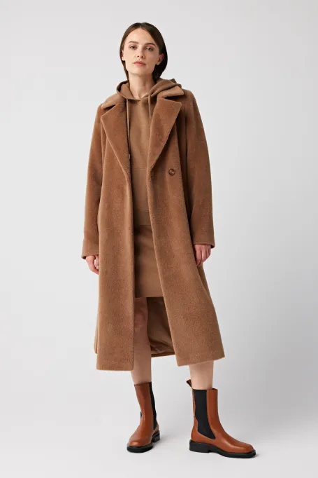 Kabát s páskem z vlny suri alpaky