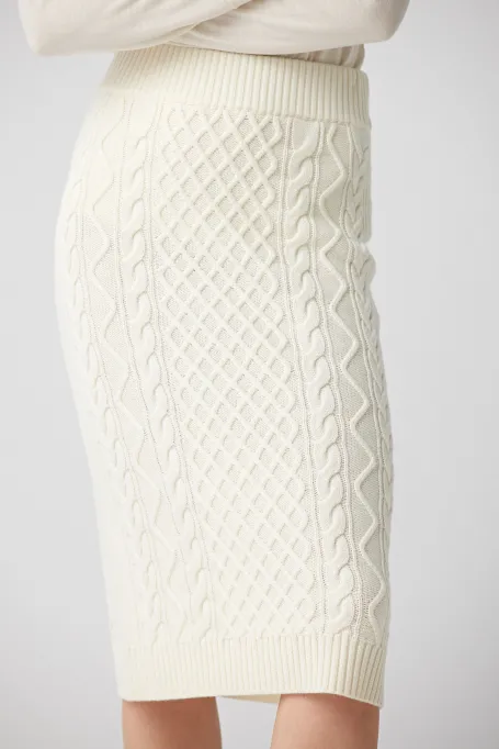 Bílá sukně z merino vlny