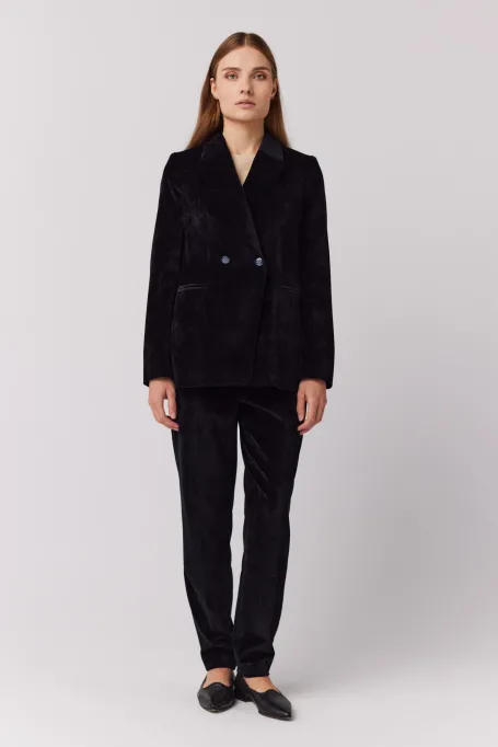 Černé sametové dvouřadé sako