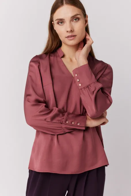 Halenka s knoflíky na manžetách