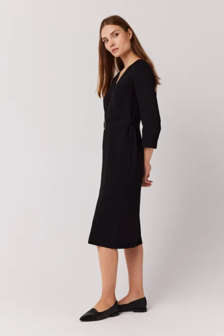 Černé šaty s páskem