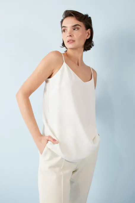 Bílý hedvábný top Mari