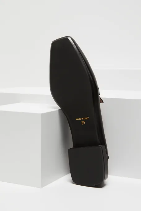 Černé kožené loafers boty