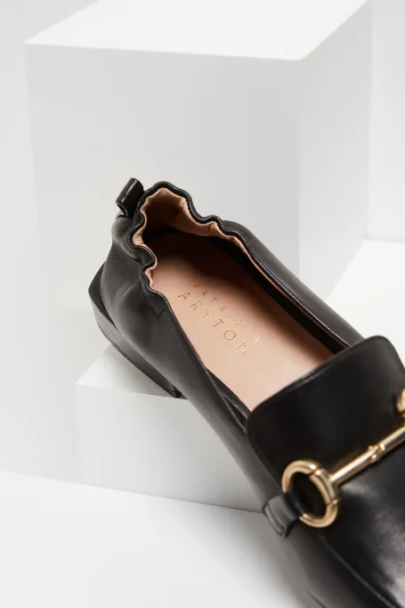 Černé kožené loafers boty