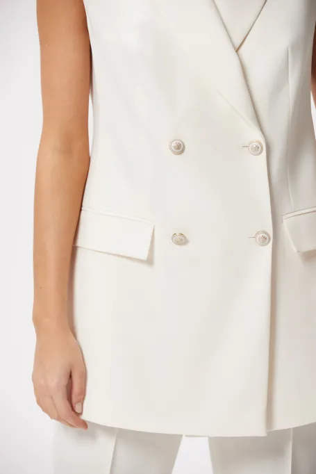 Bílá dvojřadá vesta k obleku