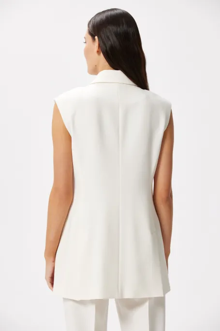 Bílá dvojřadá vesta k obleku