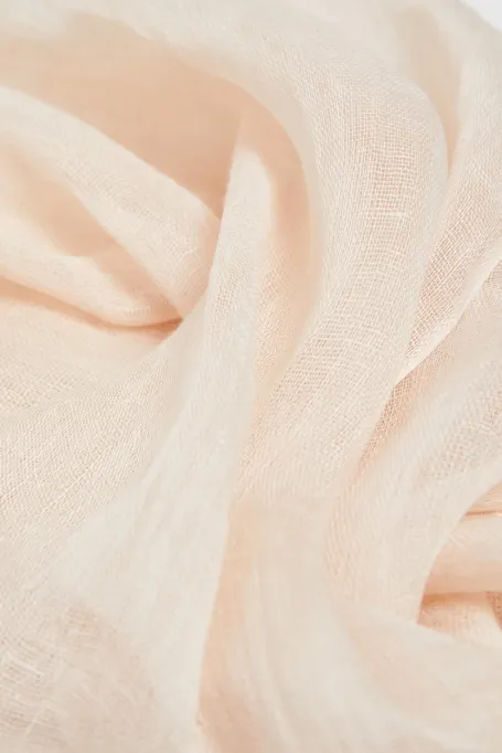 Lněná šála v pudrově růžové