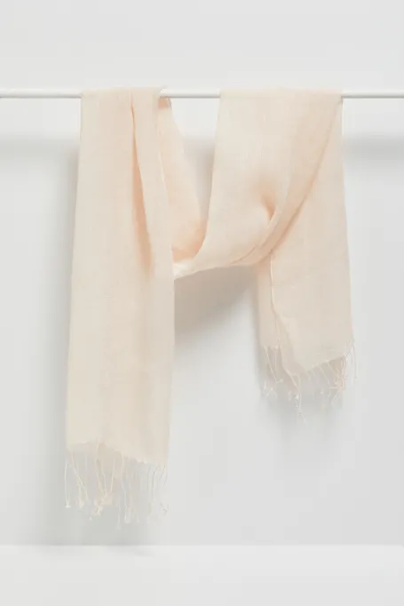 Lněná šála v pudrově růžové