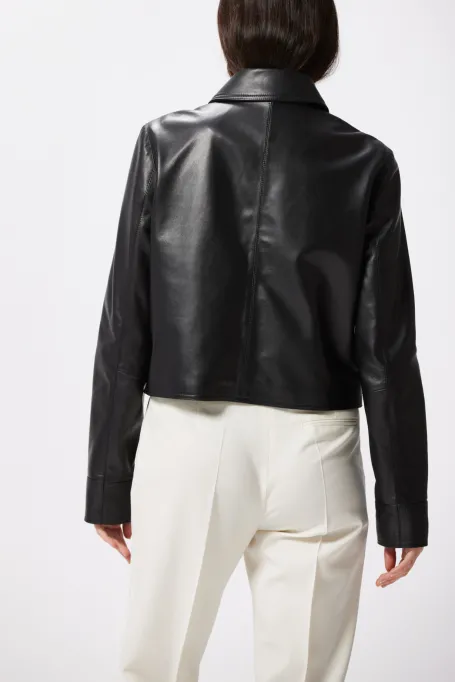 Černá kožená bunda