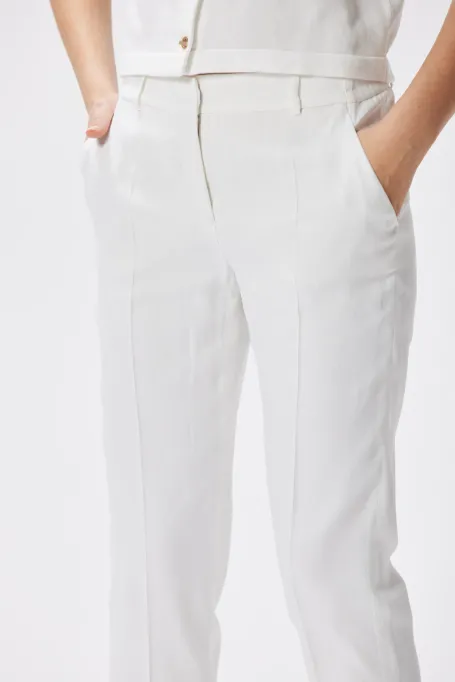 Bílé kalhoty s lnem Lotto do obleku