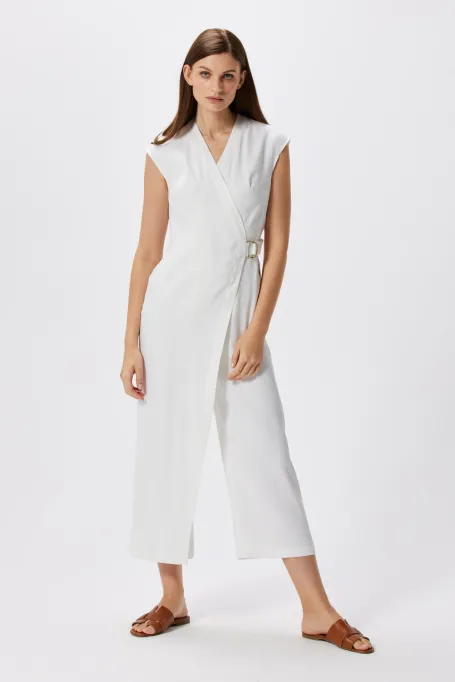 Bílý overal s lnem