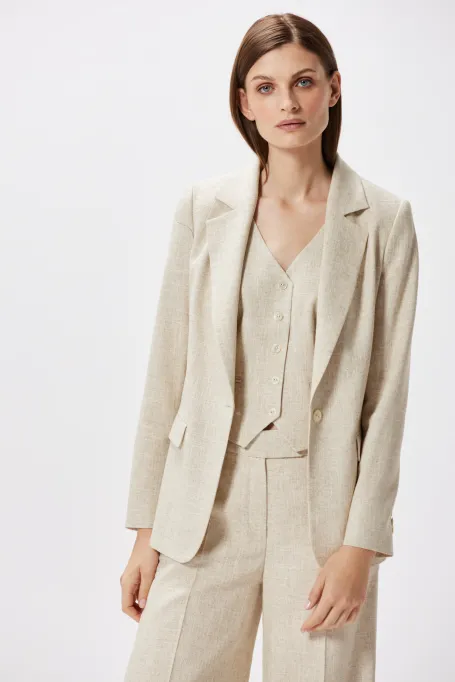 Bežový sako s lenem k obleku