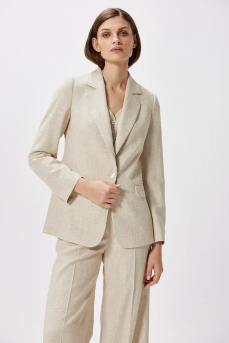 Bežový sako s lenem k obleku