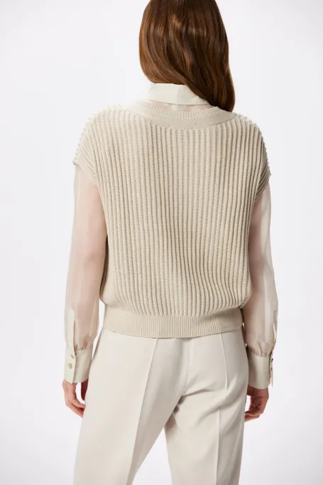 Volná blůza z hedvábí s výstřihem do V