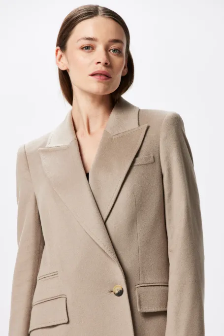 Vlněný kabát z kašmíru