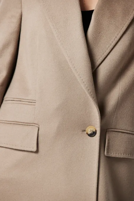 Vlněný kabát z kašmíru