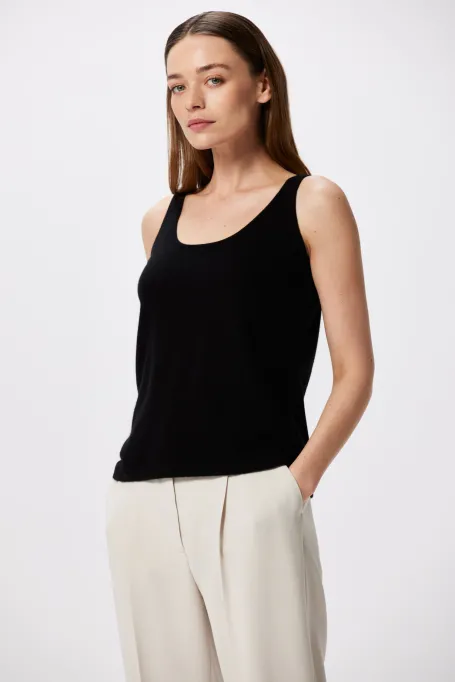 Černý top s kašmírem a merino vlnou