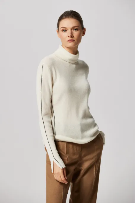 Bílý rolák ze hedvábím a kašmírem