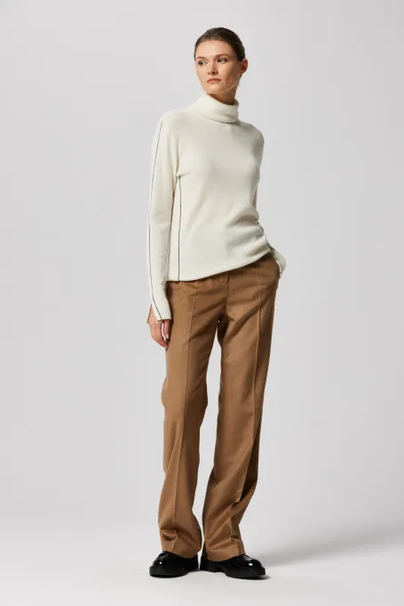 Bílý rolák ze hedvábím a kašmírem