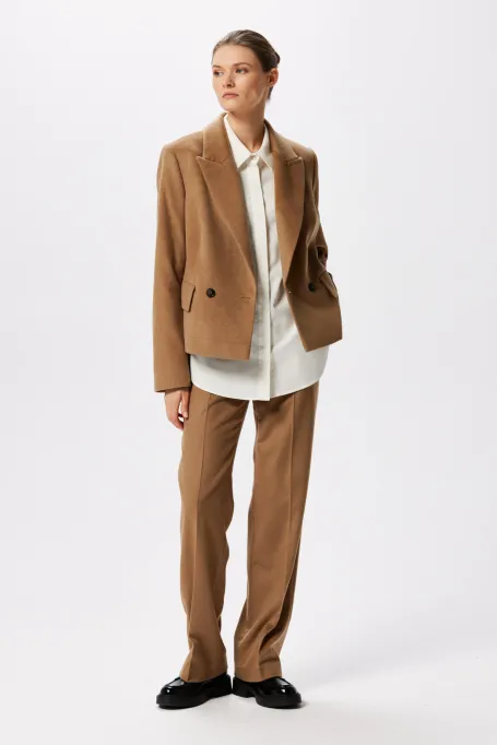 Krátká bunda s hedvábím