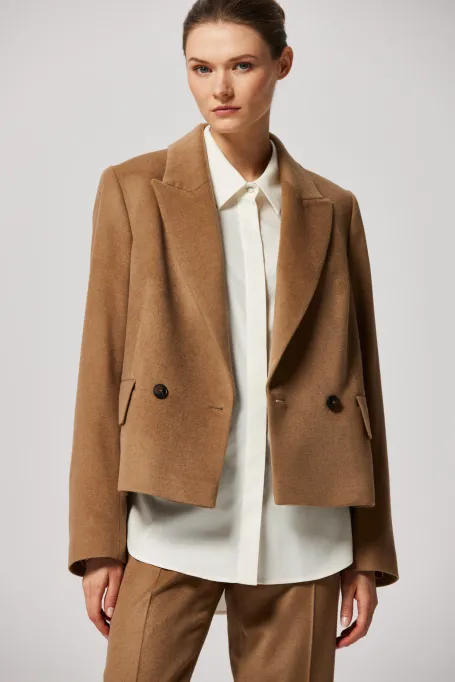 Krátká bunda s hedvábím