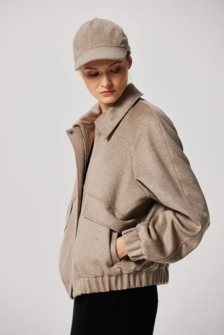 Krátká vlněná bunda