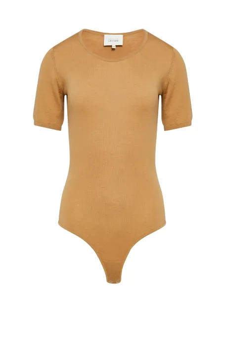 Camelové body z merino vlny