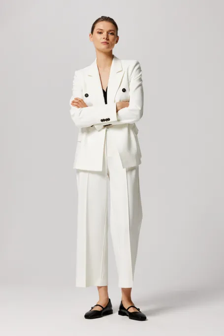 Bílý sako k obleku