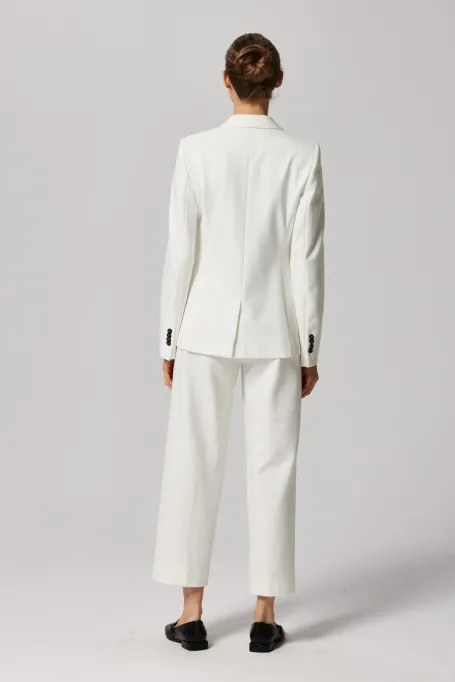 Bílý sako k obleku