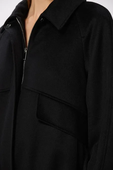 Černá vlněná bunda