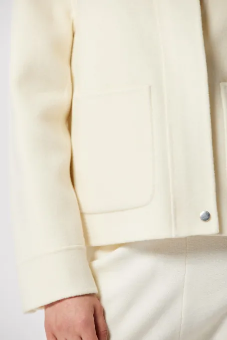 Bílá krátká doubleface bunda