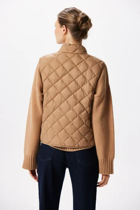 Péřová prošívaná vesta