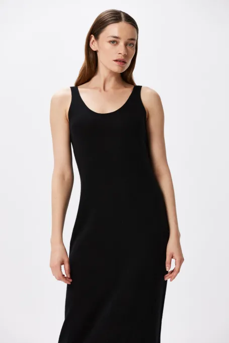 Černé šaty s kašmírem a merino vlnou