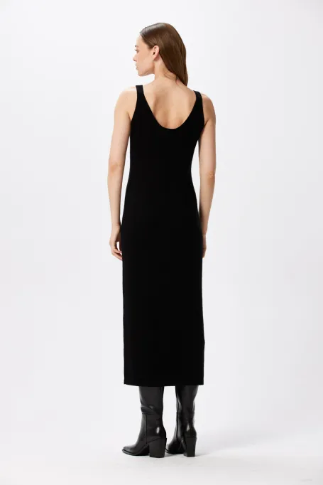 Černé šaty s kašmírem a merino vlnou