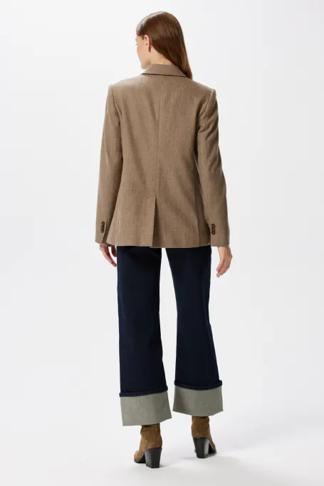Kratší sako s kašmírem