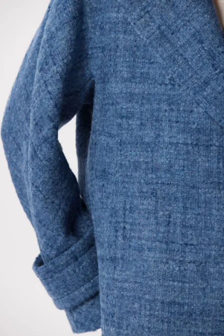 Bledě modrá bunda s alpaka vlnou