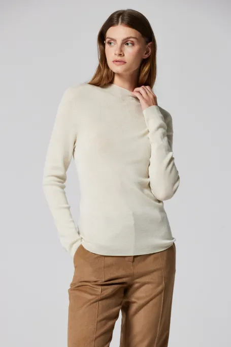 Bezešvá hlava z merino vlny