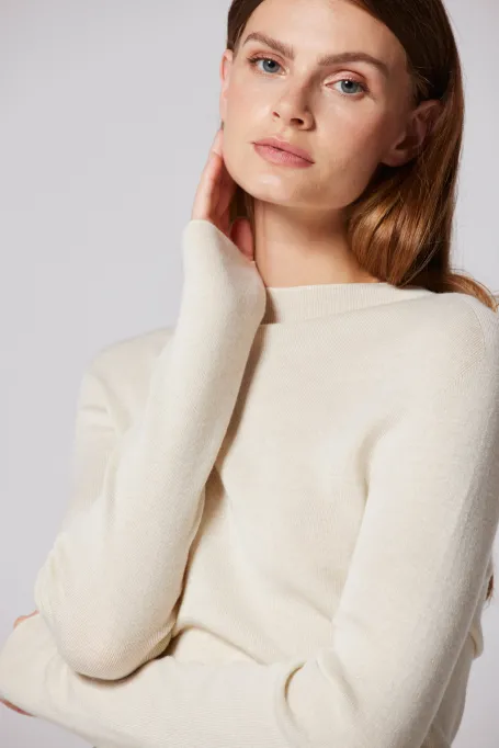 Bezešvá hlava z merino vlny