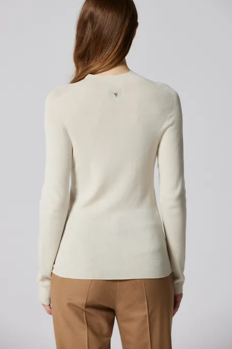 Bezešvá hlava z merino vlny